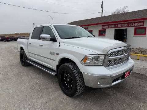 2017 Ram 1500 Laramie 4WD photo