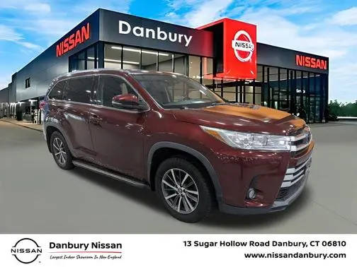 2017 Toyota Highlander XLE AWD photo