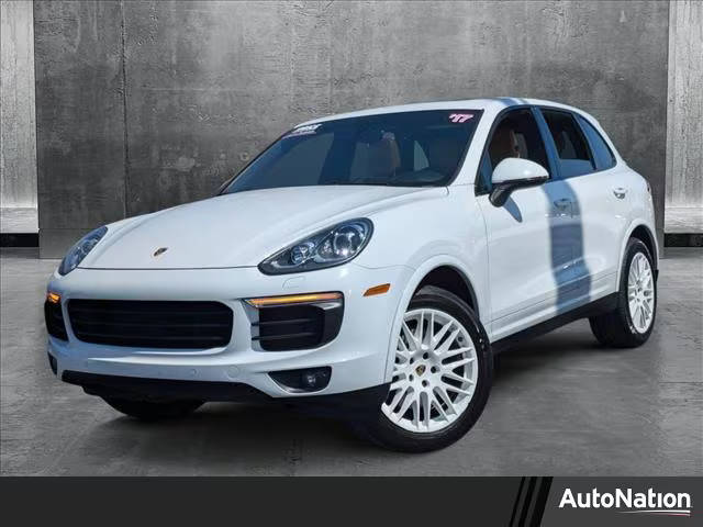 2017 Porsche Cayenne Platinum Edition AWD photo