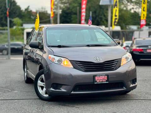 2017 Toyota Sienna L FWD photo
