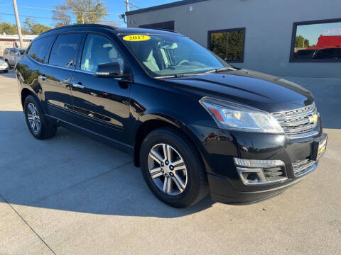 2017 Chevrolet Traverse LT FWD photo