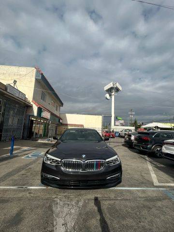 2018 BMW 5 Series 530e xDrive iPerformance AWD photo