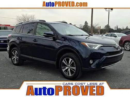 2017 Toyota RAV4 XLE AWD photo