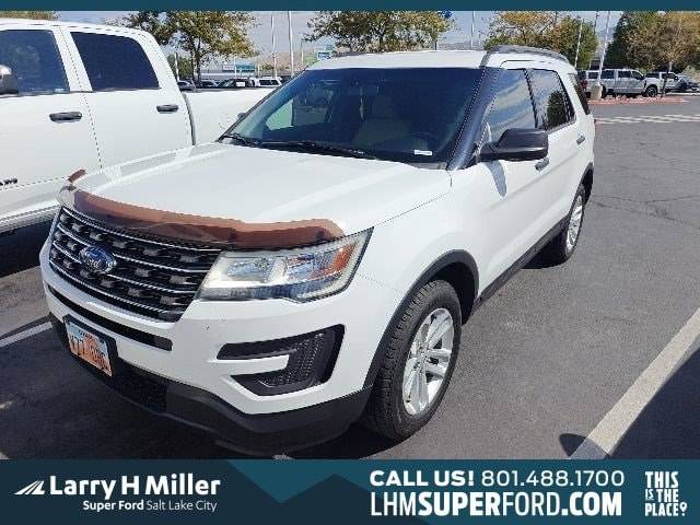2017 Ford Explorer Base 4WD photo