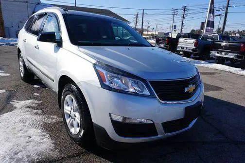 2017 Chevrolet Traverse LS AWD photo