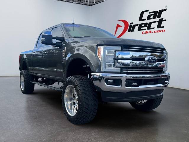 2017 Ford F-250 Super Duty Lariat 4WD photo