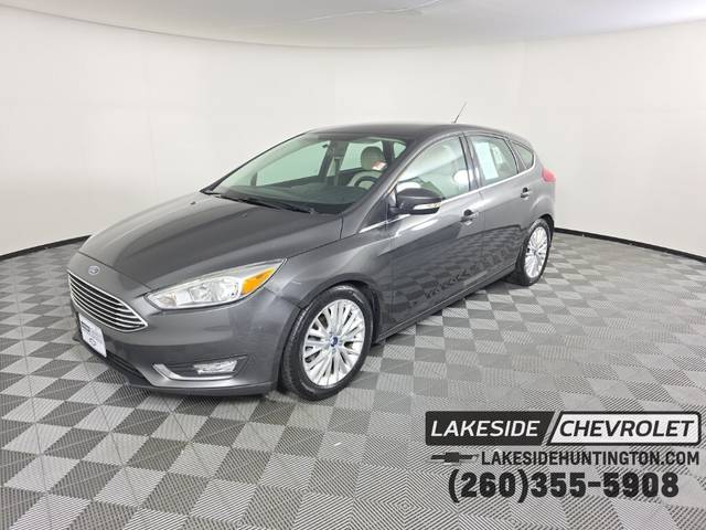 2016 Ford Focus Titanium FWD photo