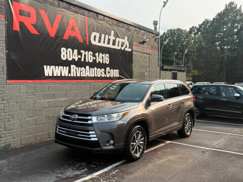 2017 Toyota Highlander XLE AWD photo