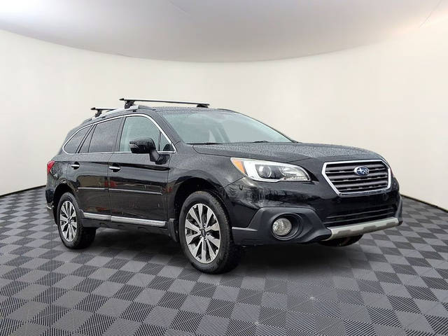 2017 Subaru Outback Touring AWD photo