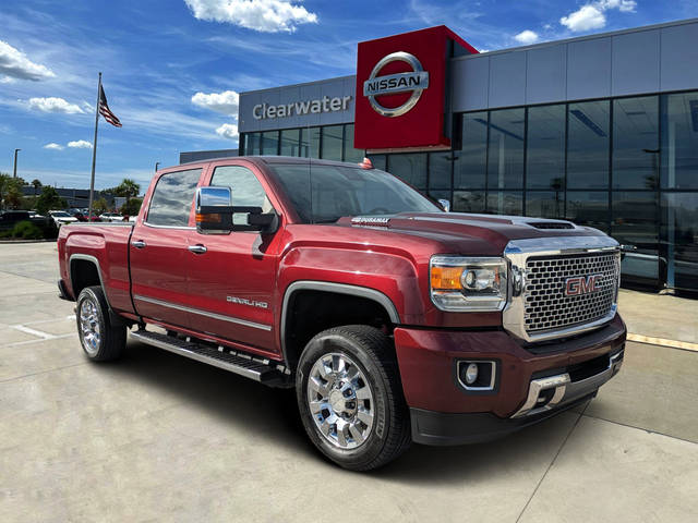 2017 GMC Sierra 2500HD Denali 4WD photo