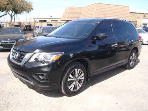2017 Nissan Pathfinder S 4WD photo