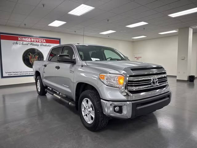 2017 Toyota Tundra SR5 4WD photo