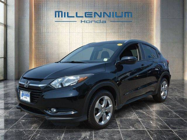 2017 Honda HR-V EX-L Navi AWD photo