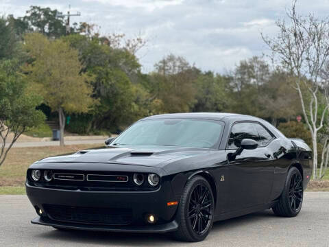 2017 Dodge Challenger R/T Scat Pack RWD photo