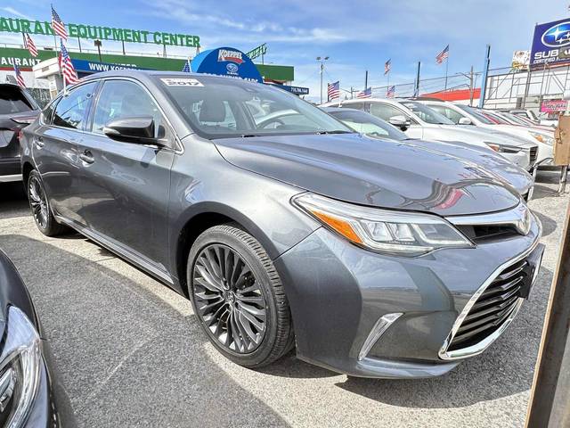 2017 Toyota Avalon Touring FWD photo