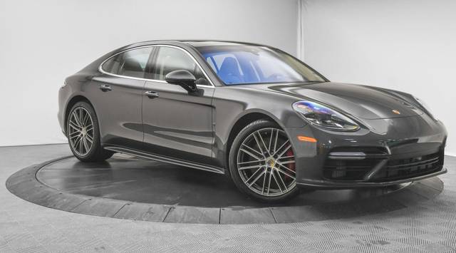 2017 Porsche Panamera Turbo AWD photo