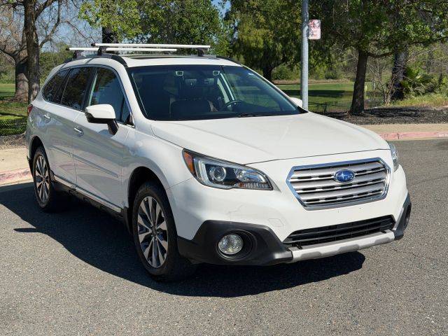 2017 Subaru Outback Touring AWD photo