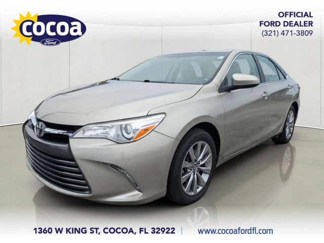 2017 Toyota Camry XLE FWD photo