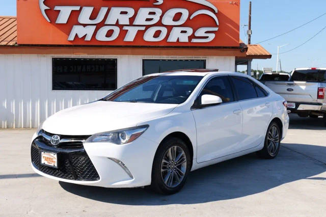 2017 Toyota Camry SE FWD photo