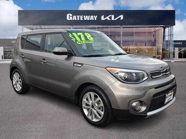 2017 Kia Soul + FWD photo