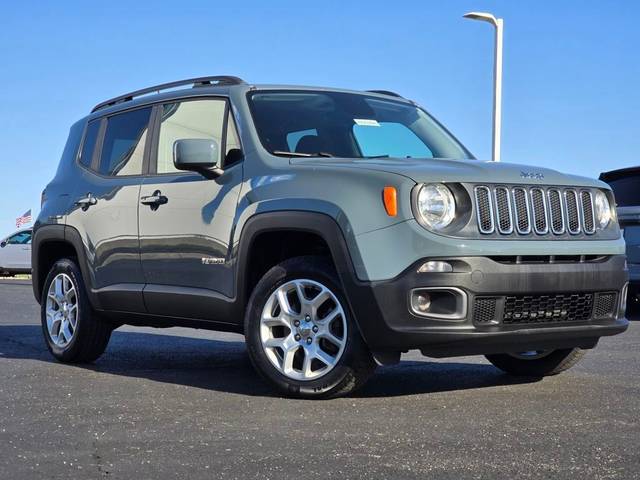 2017 Jeep Renegade Latitude 4WD photo