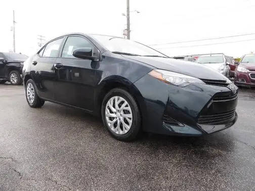 2017 Toyota Corolla LE FWD photo