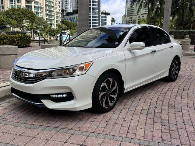 2017 Honda Accord EX-L FWD photo