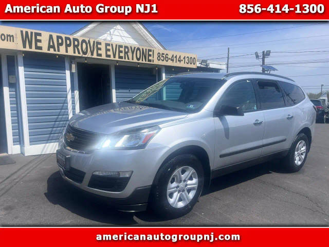 2017 Chevrolet Traverse LS FWD photo