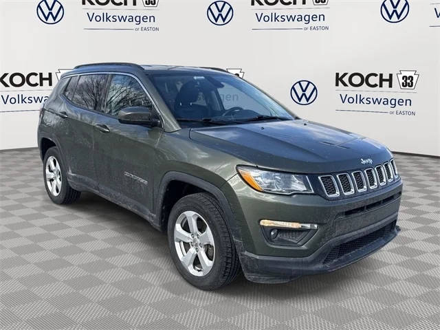 2017 Jeep Compass Latitude 4WD photo