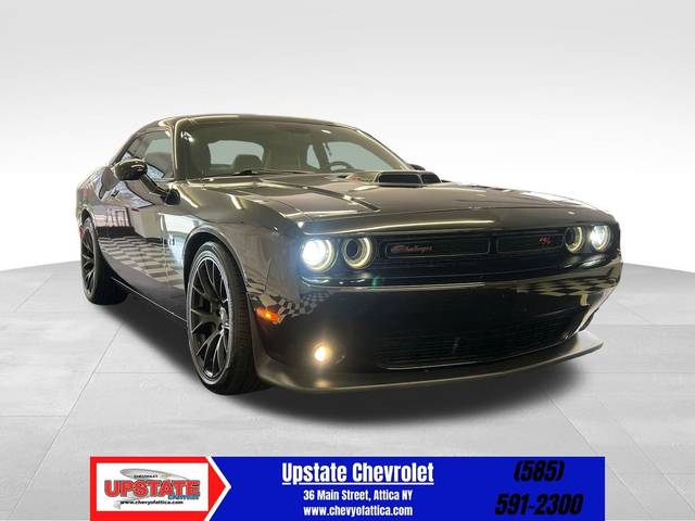 2017 Dodge Challenger 392 Hemi Scat Pack Shaker RWD photo