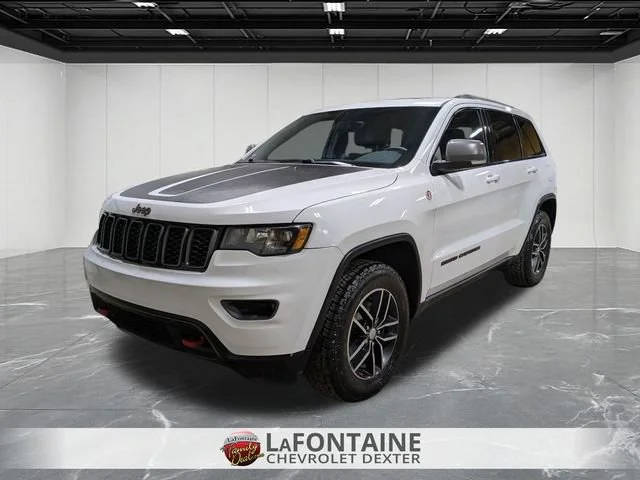 2017 Jeep Grand Cherokee Trailhawk 4WD photo