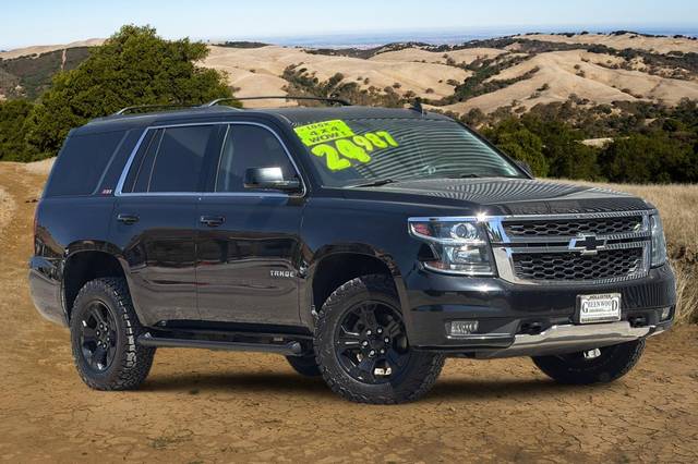2017 Chevrolet Tahoe LT 4WD photo