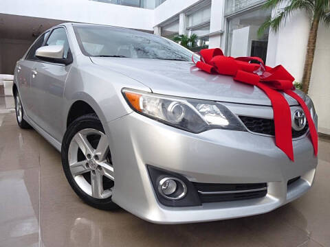 2017 Toyota Camry SE FWD photo