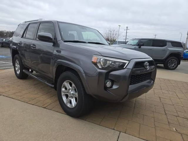 2017 Toyota 4Runner SR5 RWD photo