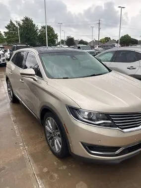 2017 Lincoln MKX Reserve AWD photo