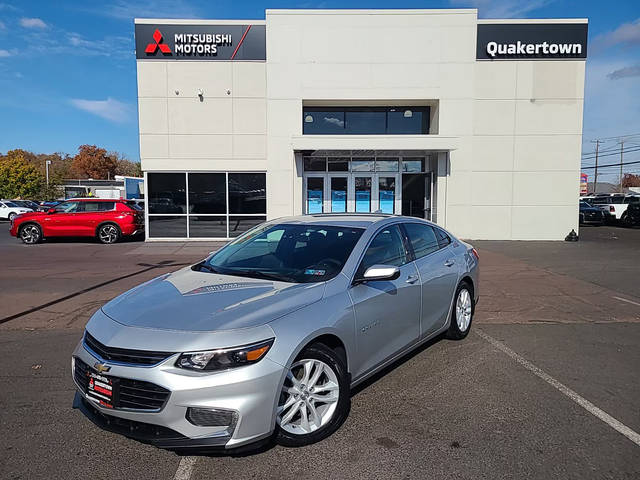 2017 Chevrolet Malibu LT FWD photo