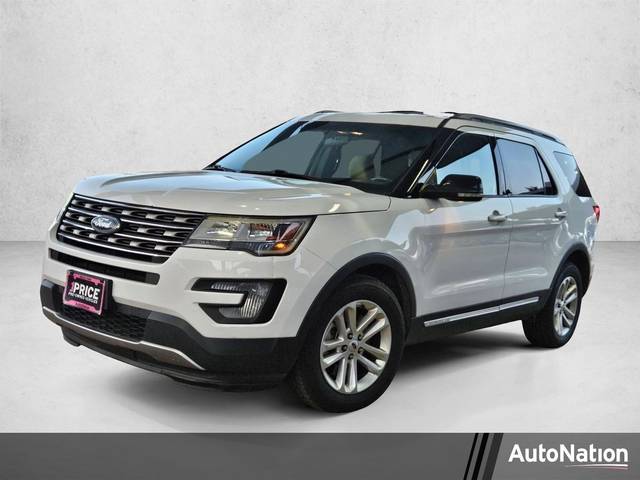 2017 Ford Explorer XLT FWD photo