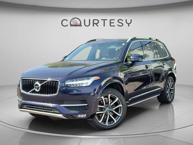 2017 Volvo XC90 Momentum AWD photo