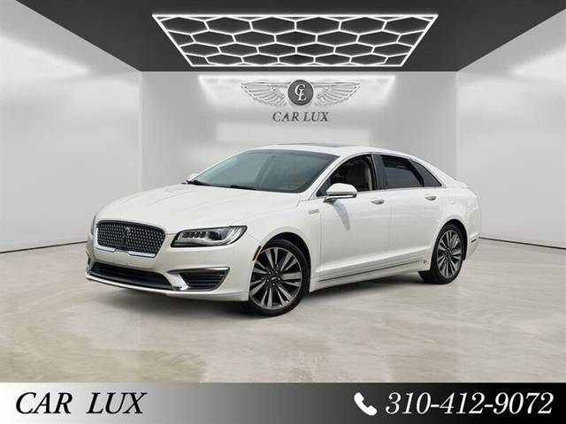 2017 Lincoln MKZ Reserve FWD photo