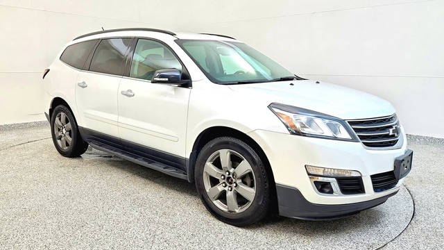 2017 Chevrolet Traverse LT FWD photo