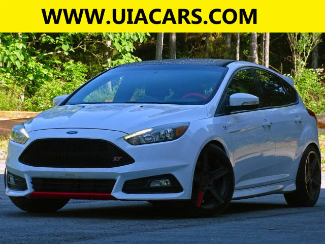 2017 Ford Focus ST FWD photo