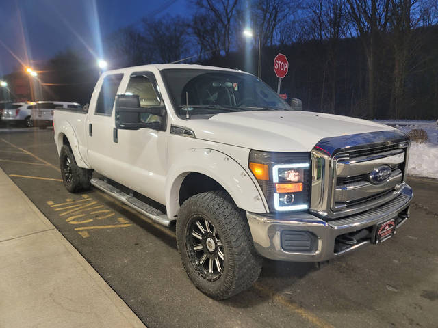 2016 Ford F-250 Super Duty XLT 4WD photo