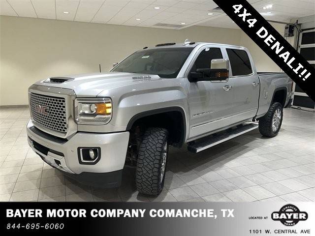 2017 GMC Sierra 2500HD Denali 4WD photo