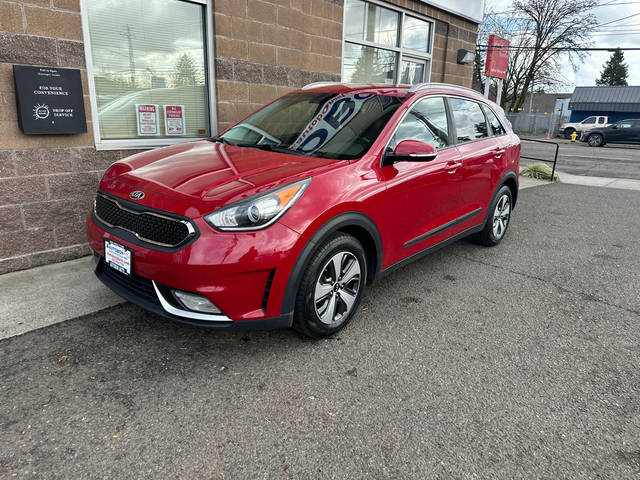 2017 Kia Niro EX FWD photo