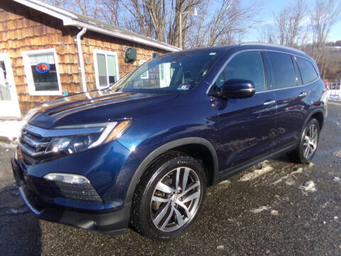 2017 Honda Pilot Touring AWD photo