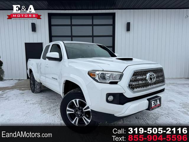 2017 Toyota Tacoma TRD Sport RWD photo