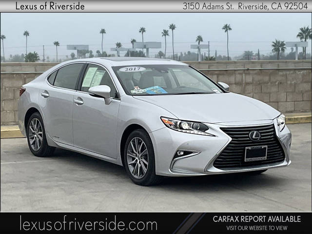 2017 Lexus ES ES 300h FWD photo