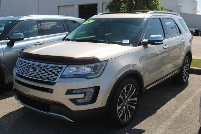 2017 Ford Explorer Platinum 4WD photo