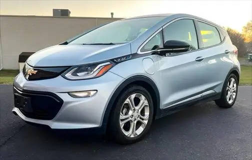 2017 Chevrolet Bolt LT FWD photo