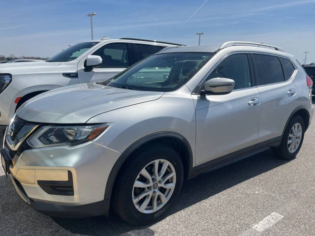 2017 Nissan Rogue SV FWD photo